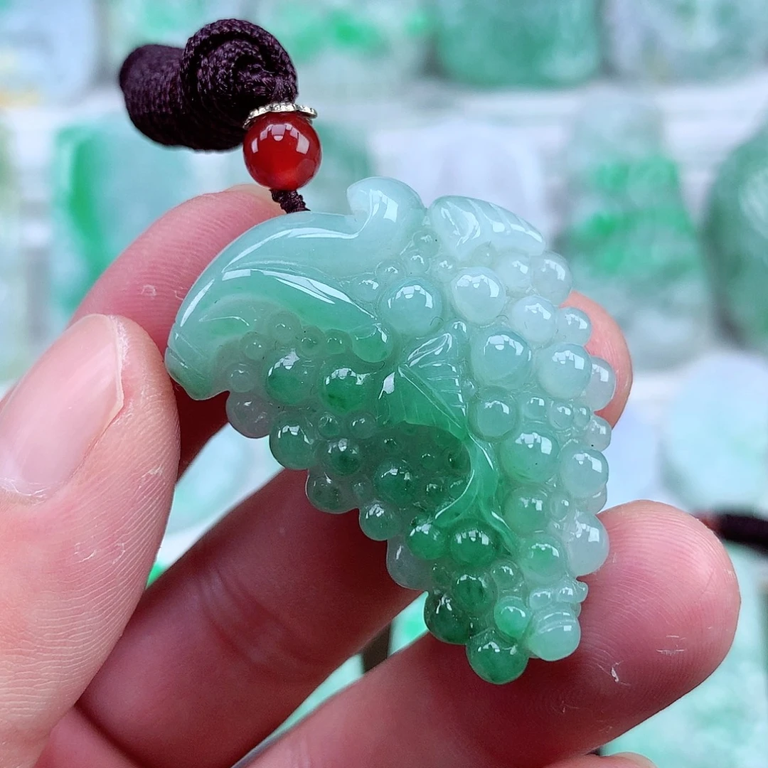 翡翠未镶嵌颈饰翡翠吊坠