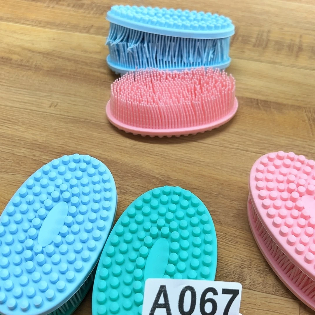 摆件发九个………………………