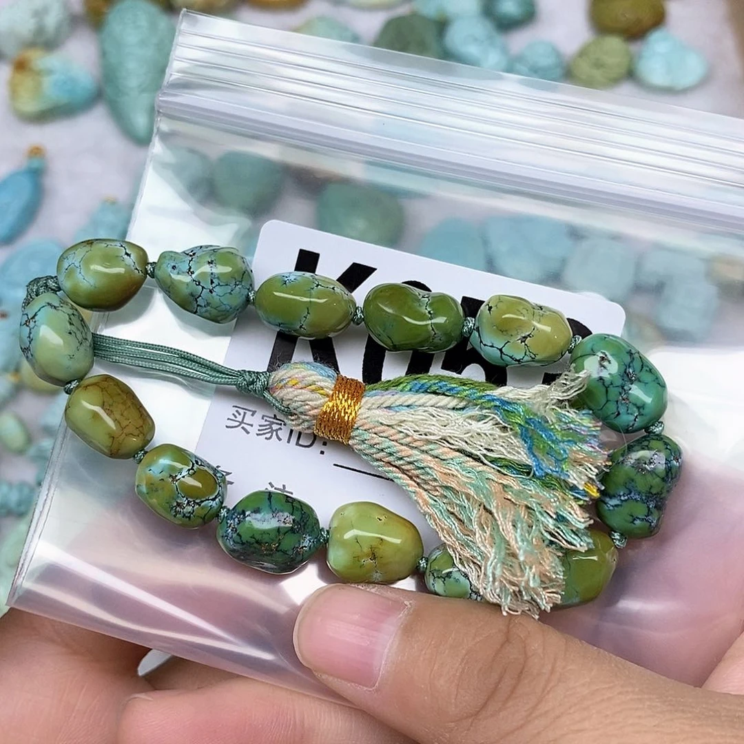 绿松石配饰未镶嵌