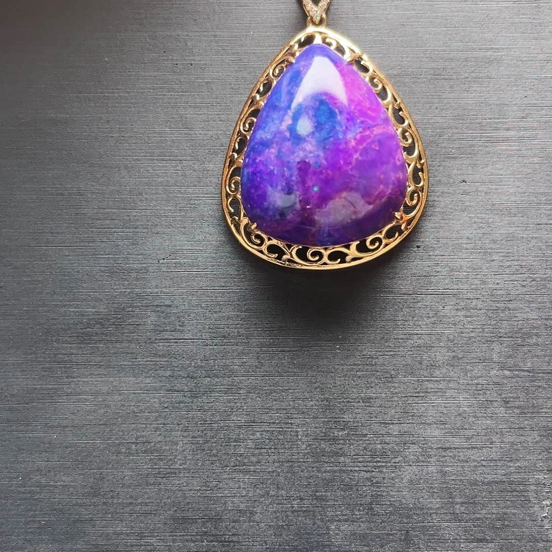 18K金镶嵌苏纪石（舒俱来）吊坠(不含链)