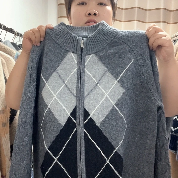 灰色棒球服大码。