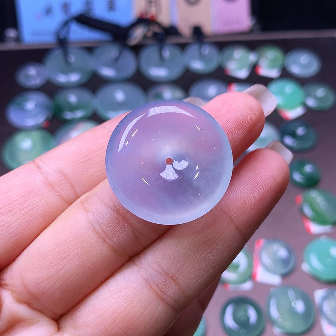 颈饰未镶嵌翡翠26.8×6.4