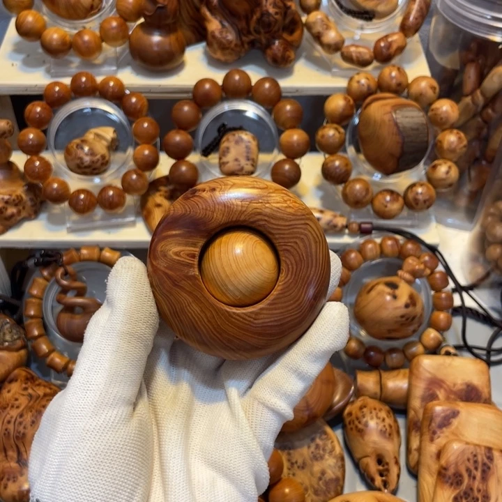 柏木玄*太行崖柏瘤疤闪电，时来运转