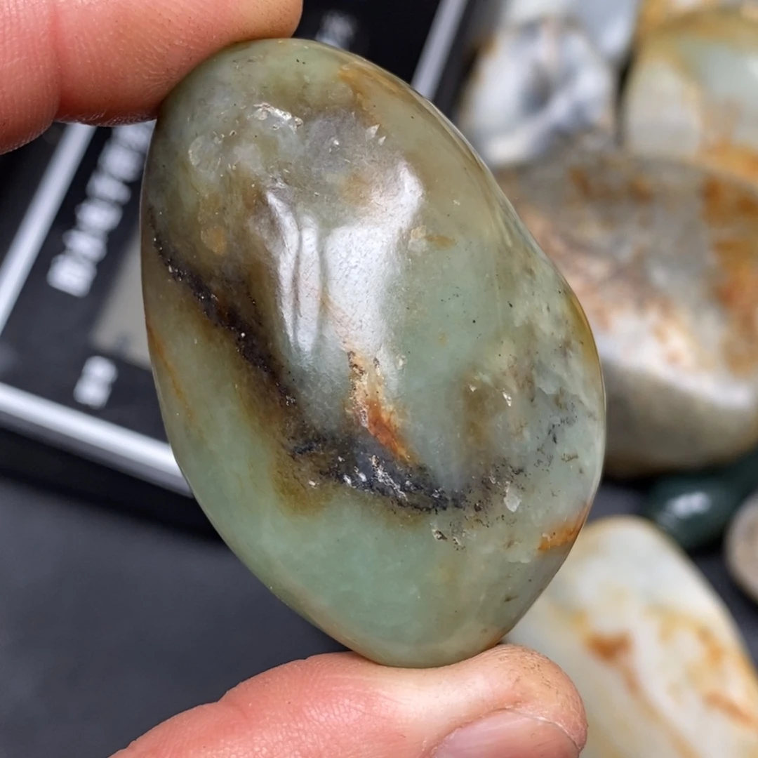 和田玉（糖玉）挂件未镶嵌