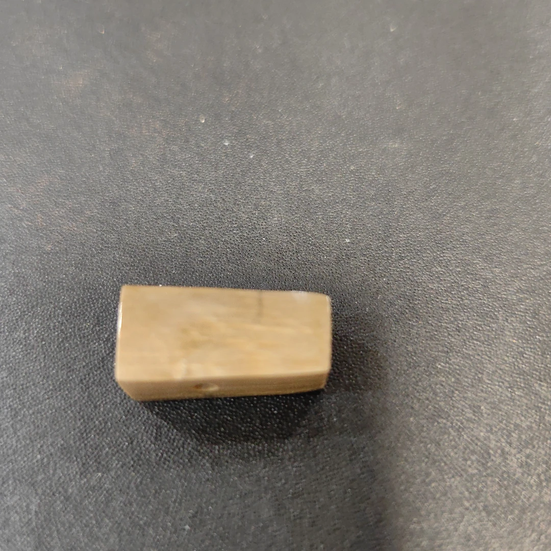 猛犸三通配饰约 7 克ZS273