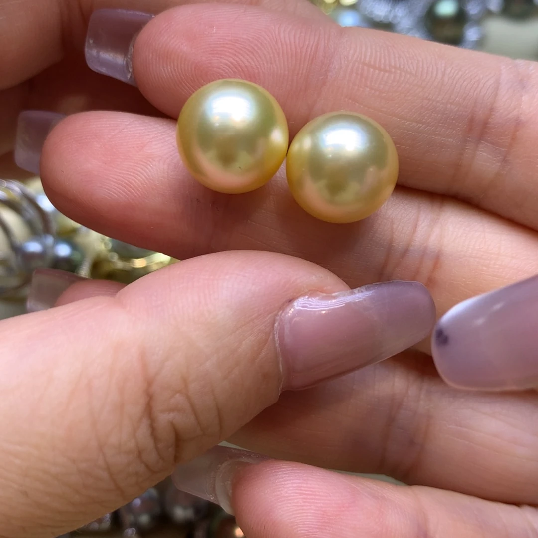 18K金镶嵌耳饰海水珍珠