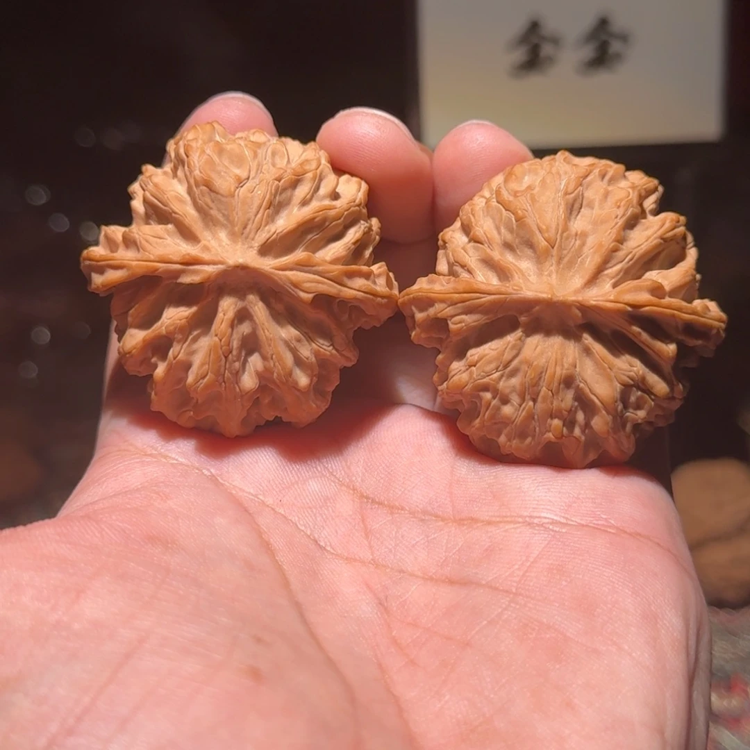 把件核桃1042苹果园，尺寸45