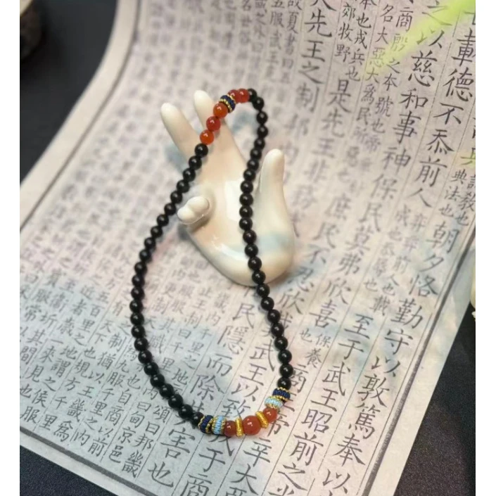 XD978精美小叶紫檀手串带礼盒和证书