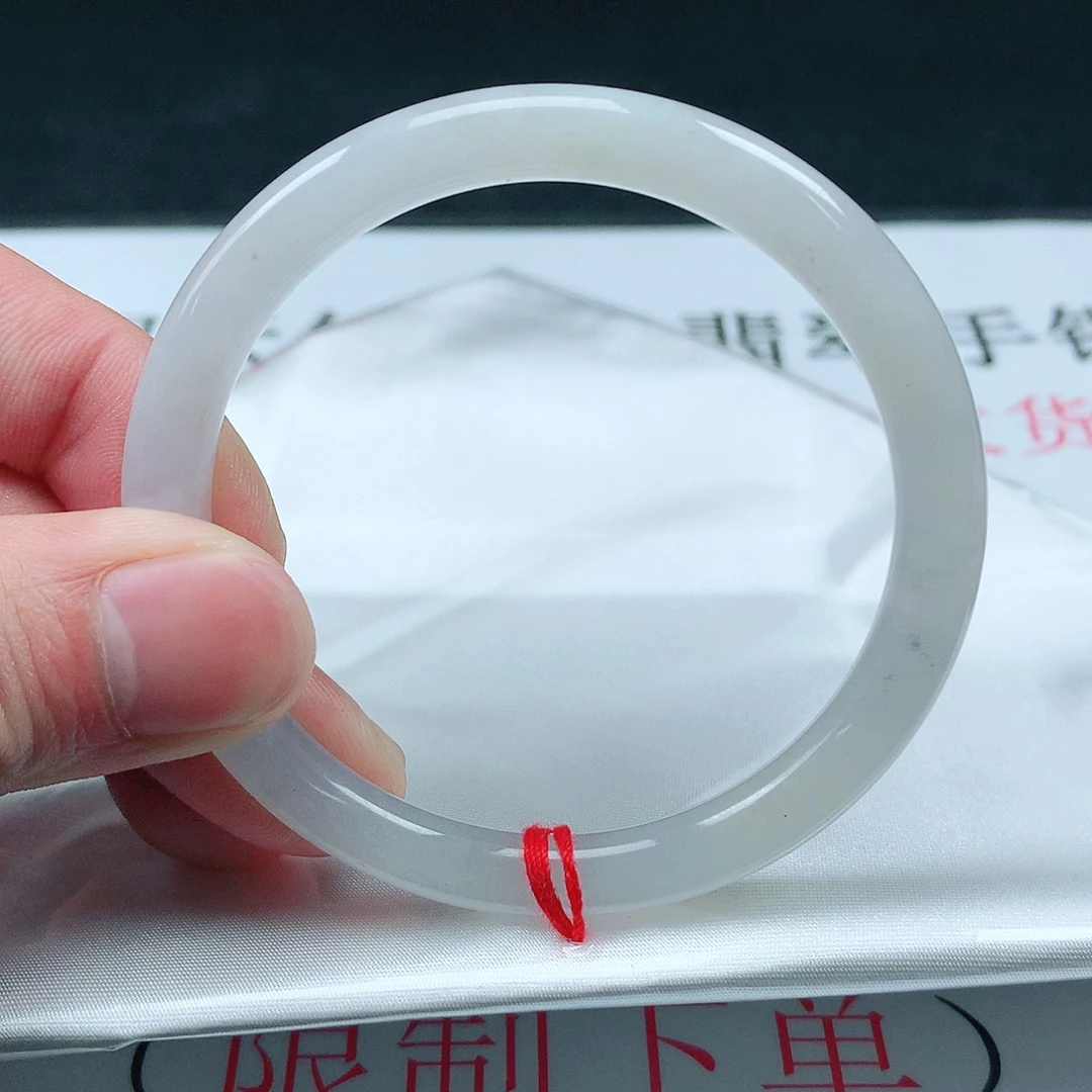 翡翠手镯未镶嵌圈53