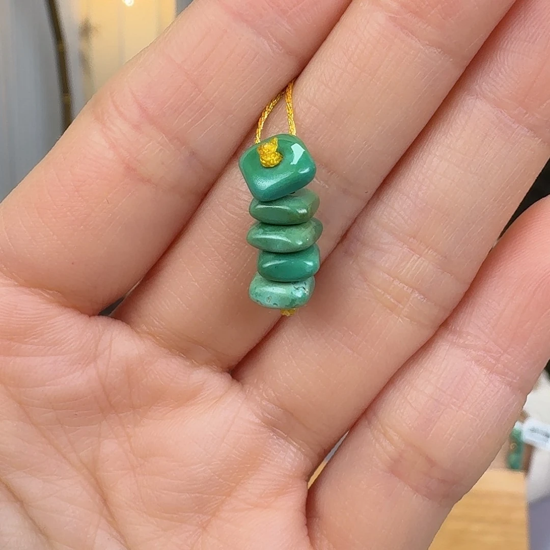 绿松石未镶嵌挂件
