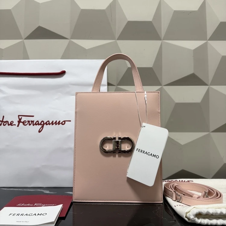 95新 FERRAGAMO/菲拉格慕 /KIKI/单肩包/16785544