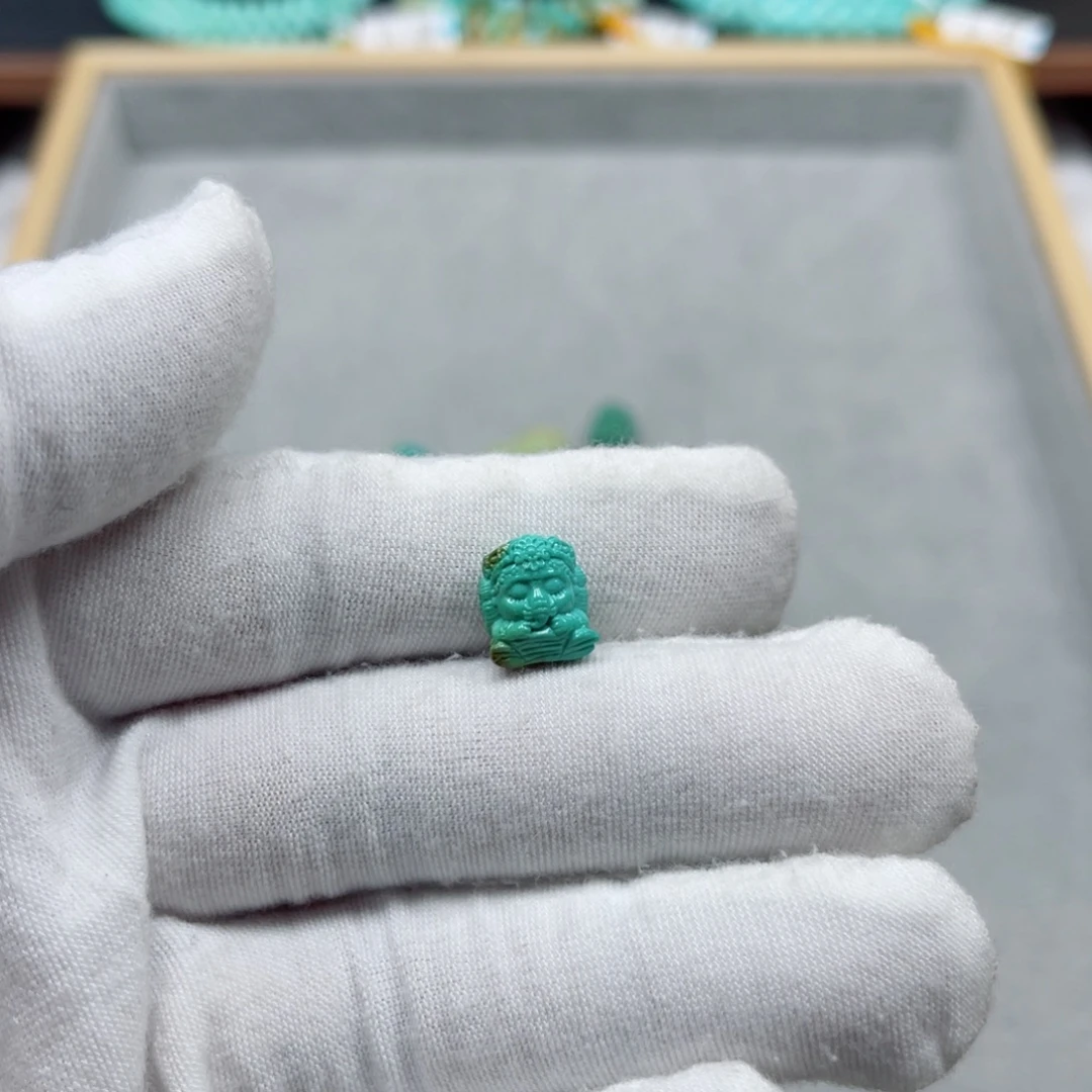 绿松石未镶嵌挂件