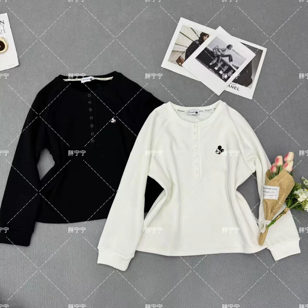 单排扣M奇刺绣加绒卫衣打底衫