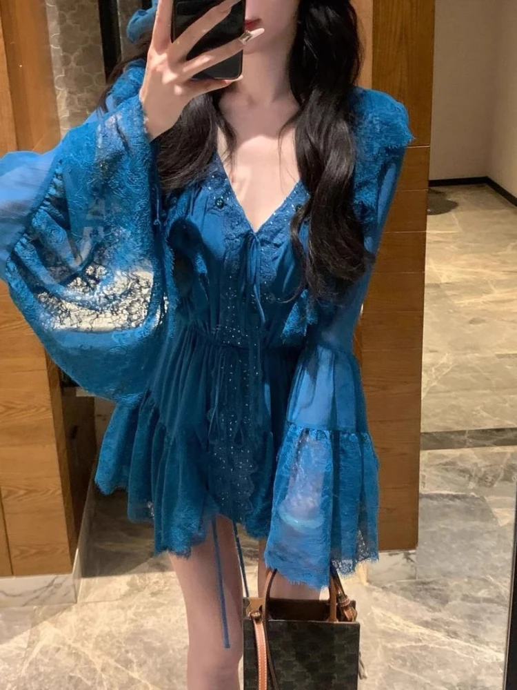 Y10092法式甜辣蕾丝拼接绑带喇叭袖衬衫女夏小众新款简约防晒上衣