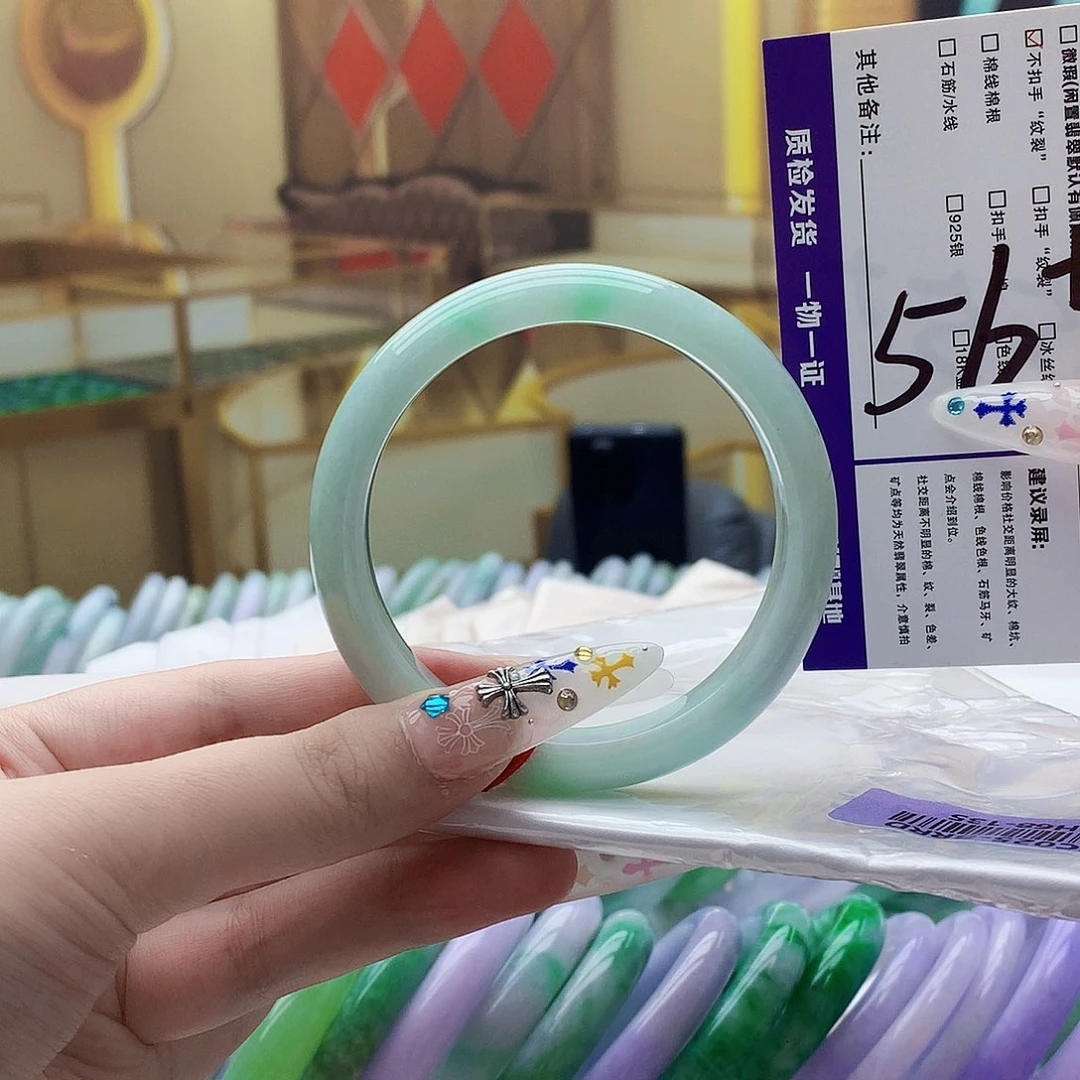 翡翠未镶嵌手镯nn