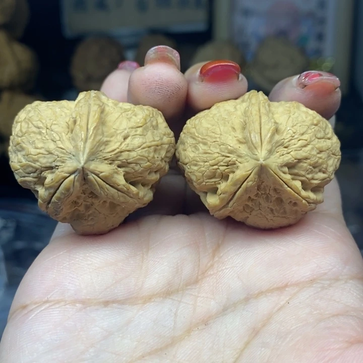 吊坠文玩核桃97石斧三棱佛度