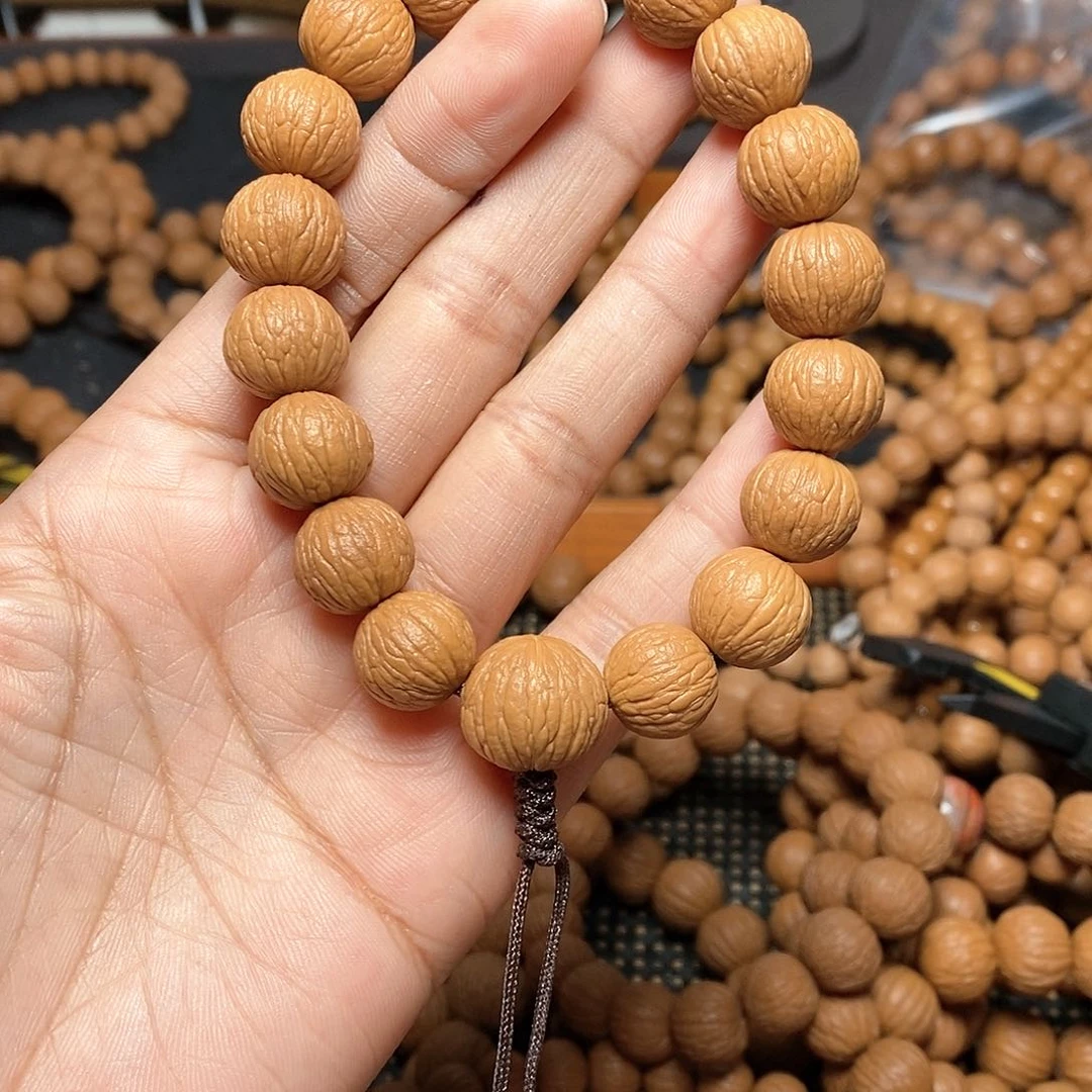 猴头核桃吊坠手****叔凤羽1.48