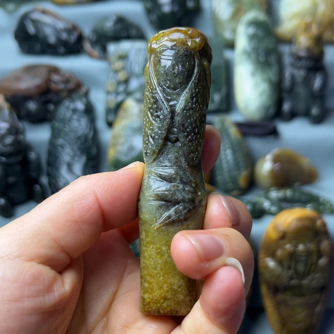 岫岩河磨玉（透闪石质玉）未镶嵌把件