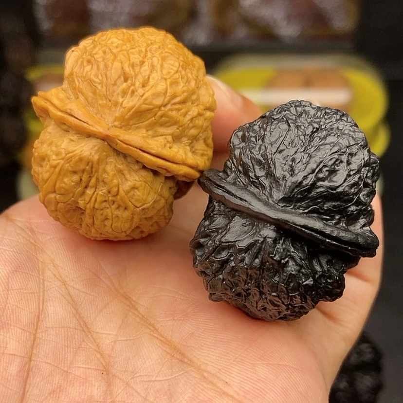 【闪购商品】文玩核桃把件41尺饕餮金蟾