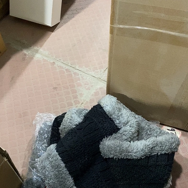帽子加围脖发2个颜色随机发