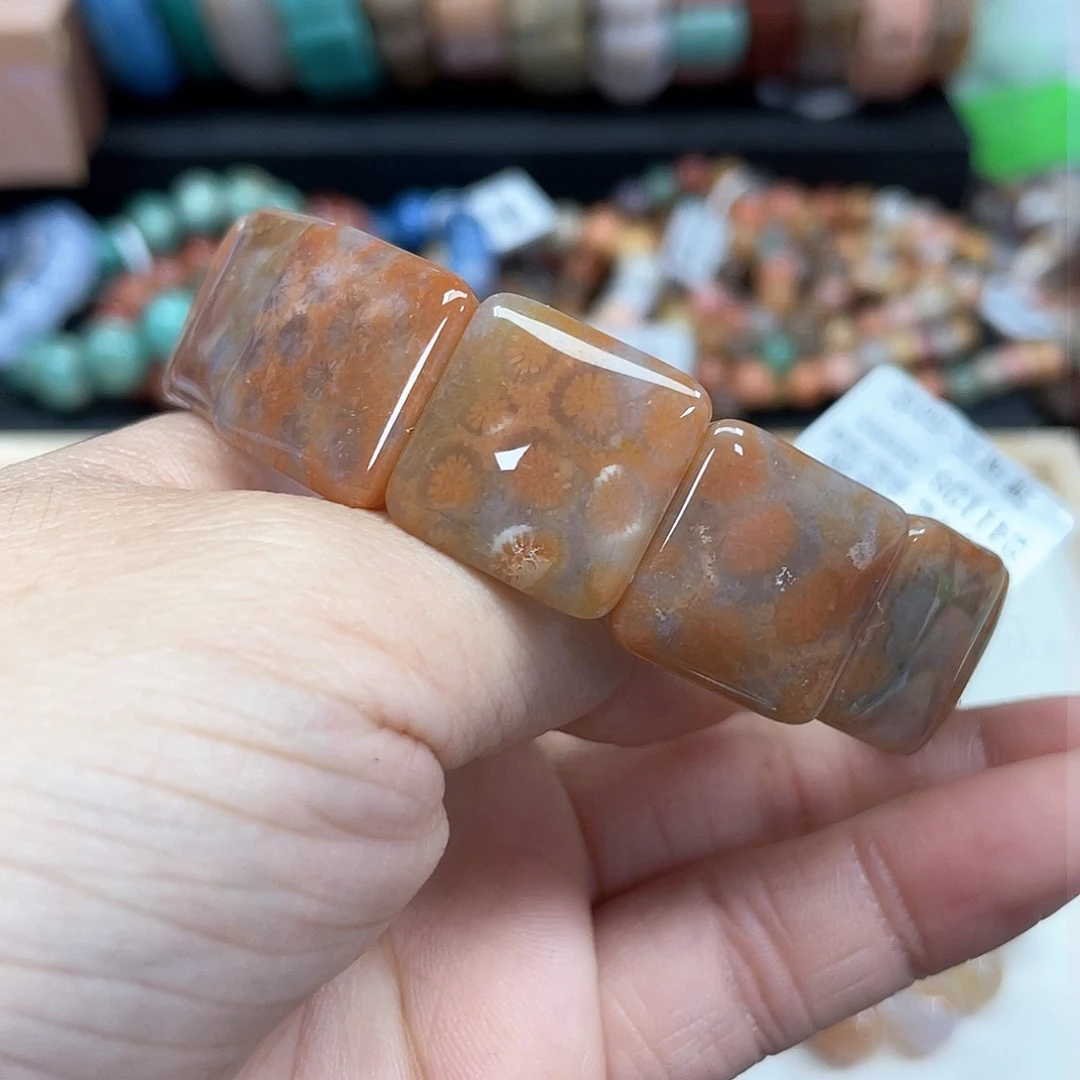 硅化珊瑚（珊瑚玉）手串未镶嵌当***袭598