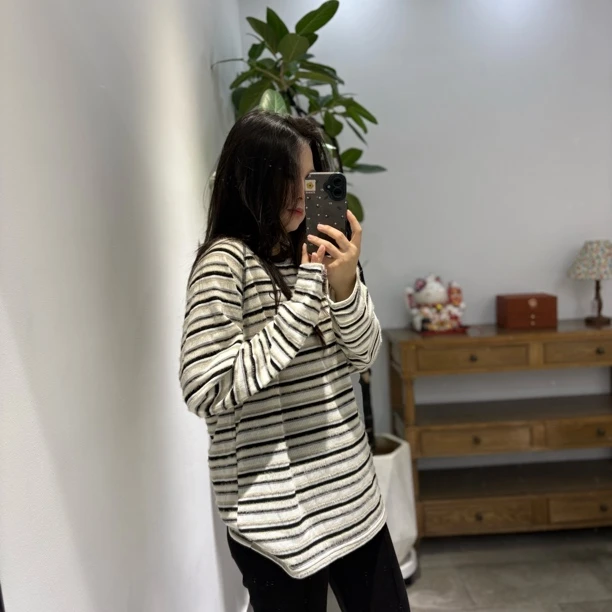 「毛茸茸」百搭圆领韩版条纹长袖彩色条纹显瘦T恤秋冬慵懒风女宽松