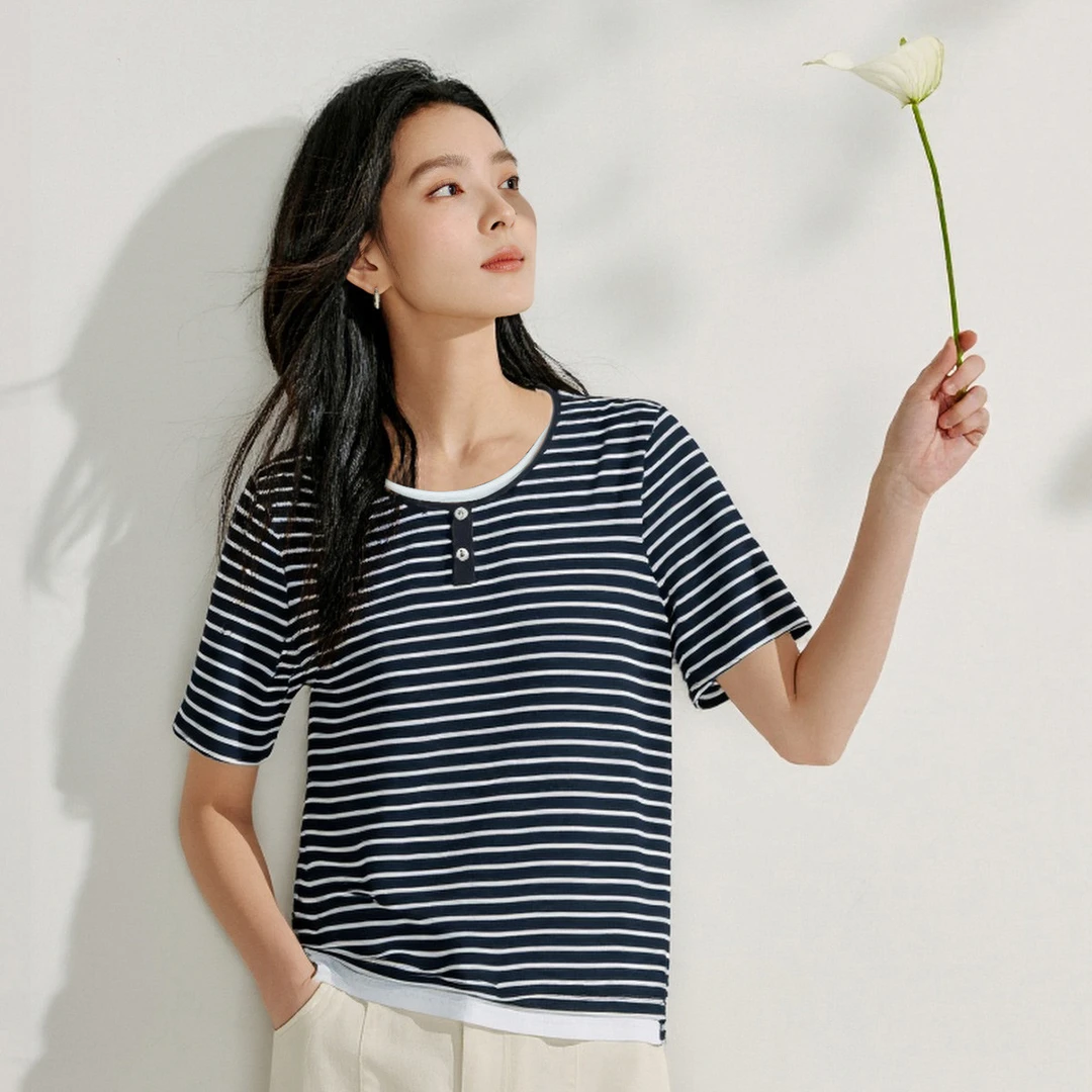 时尚撞色假两件条纹T恤女2025夏季百搭舒适休闲套头短袖上衣