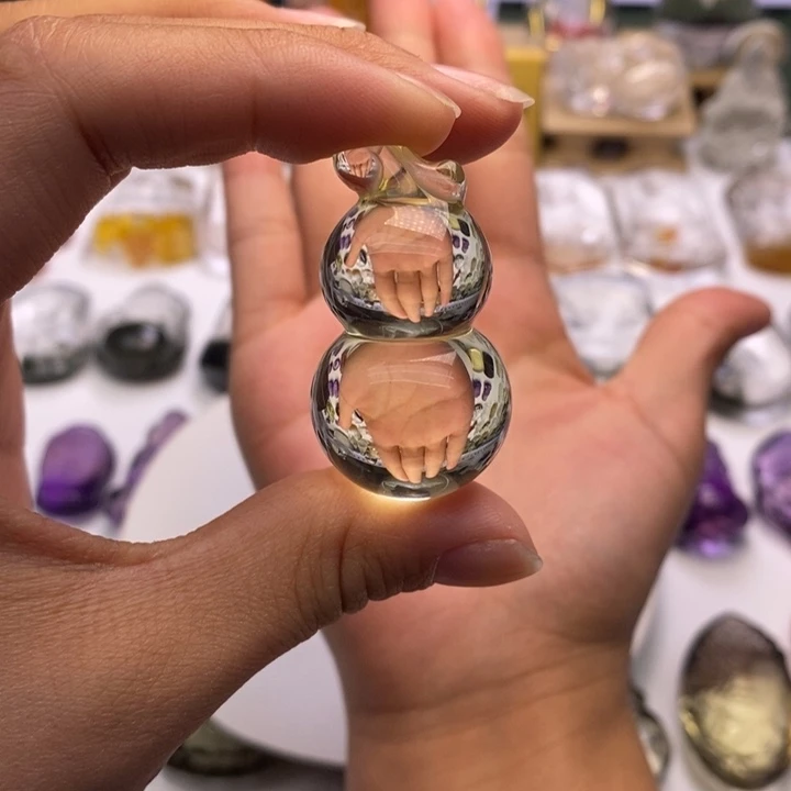 羊***咩未镶嵌颈饰水晶定制