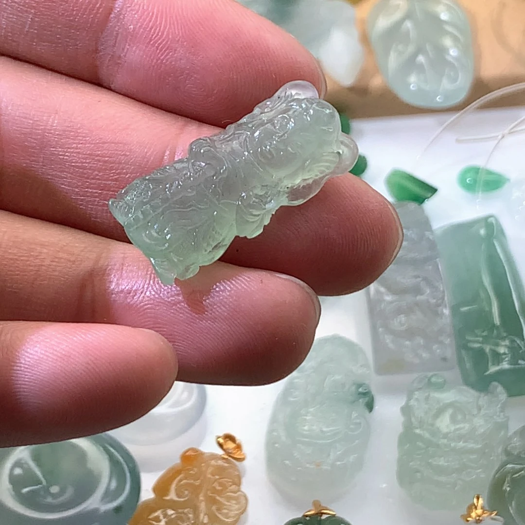 未镶嵌定制翡翠猫*?挂件