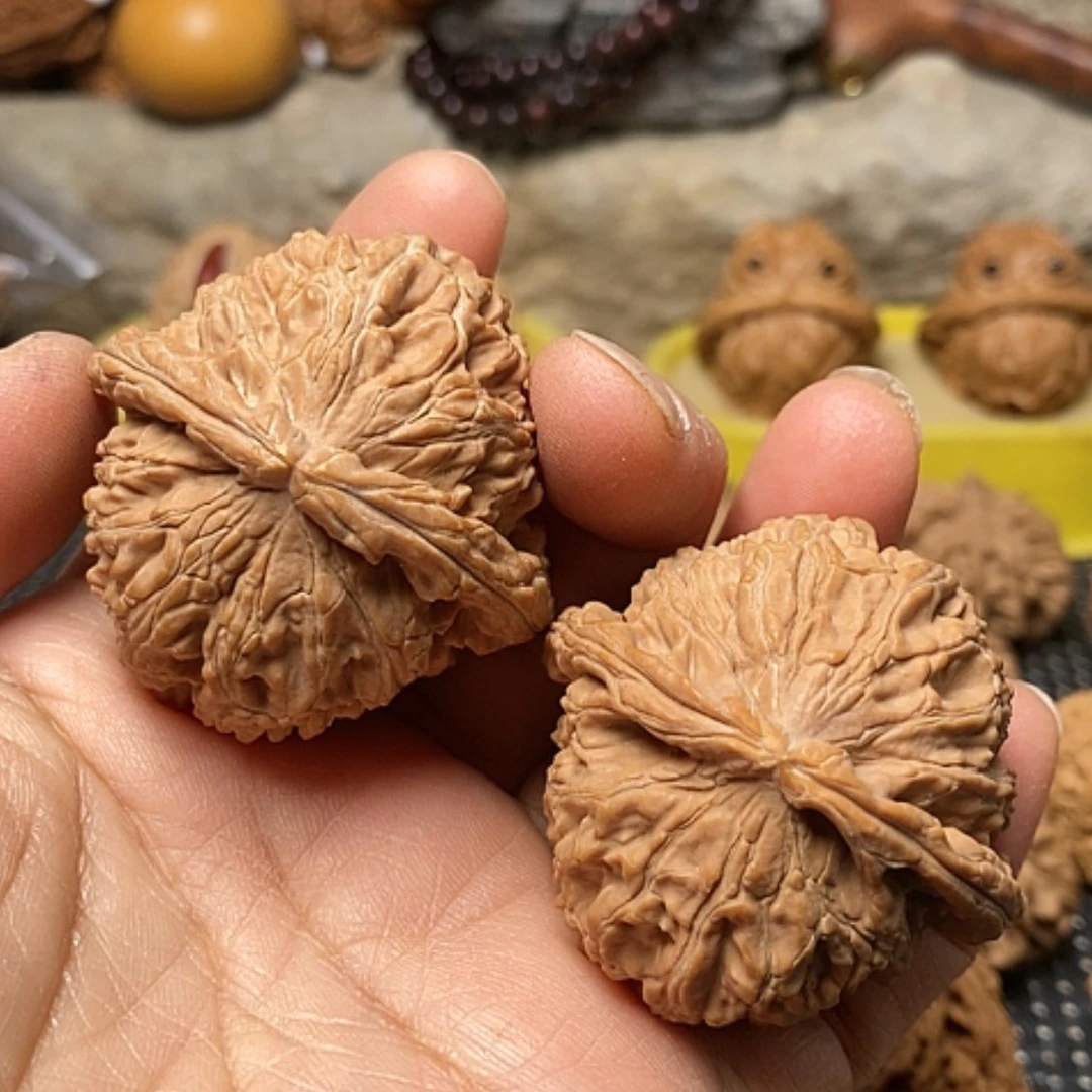 【闪购商品】把件文玩核桃45三角白