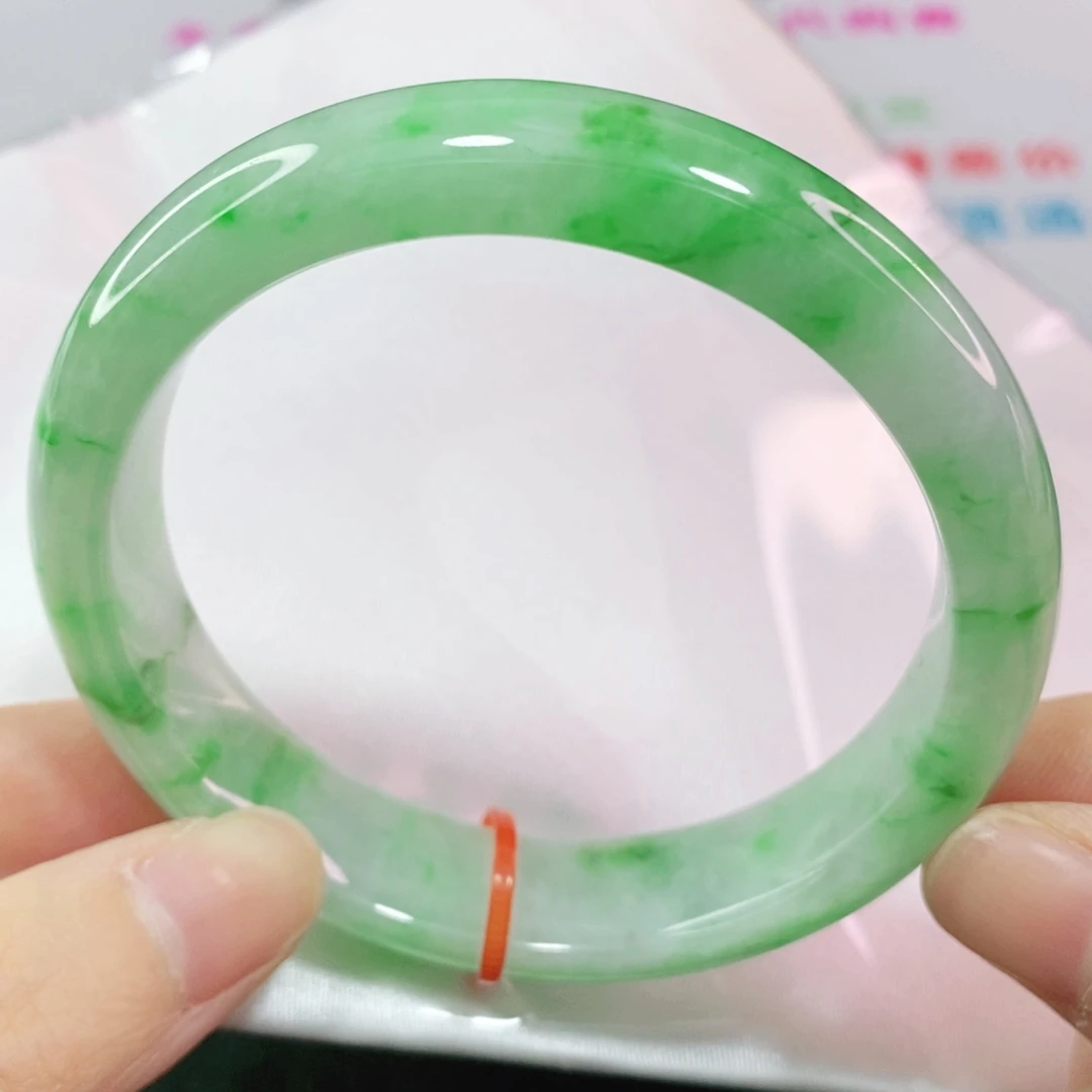 翡翠手镯未镶嵌57.6 正圈