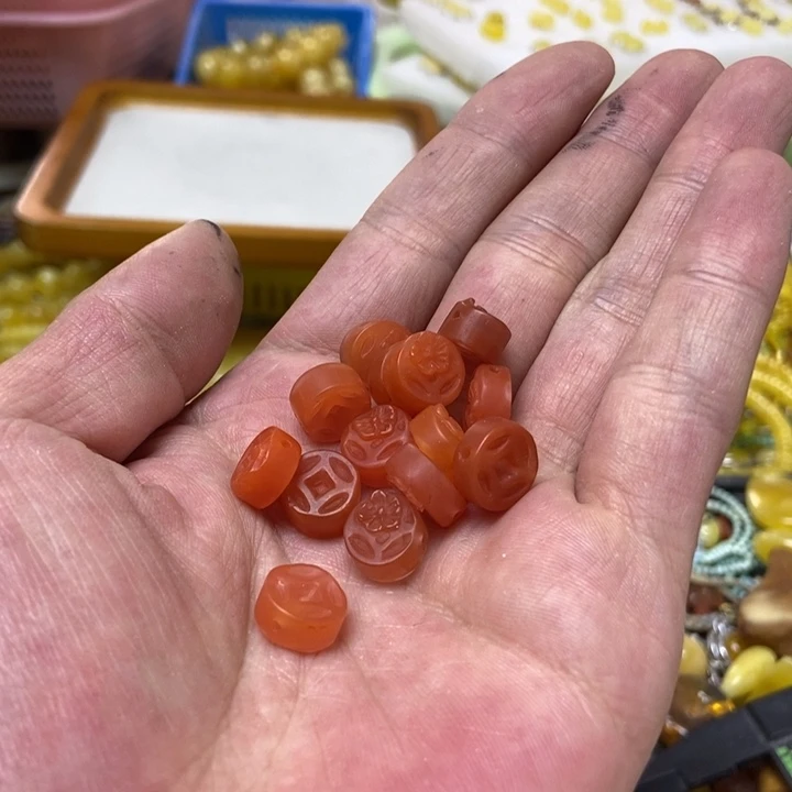 南红玛瑙未镶嵌吊坠多样性发货其一