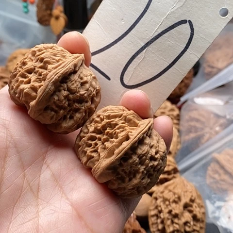 桃核吊坠34全品三角白