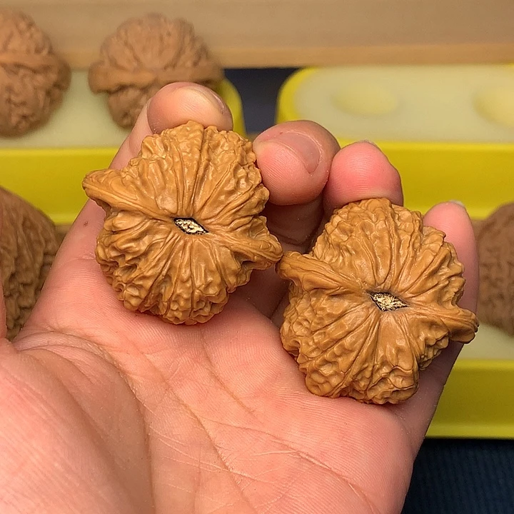 把件文玩核桃麒麟