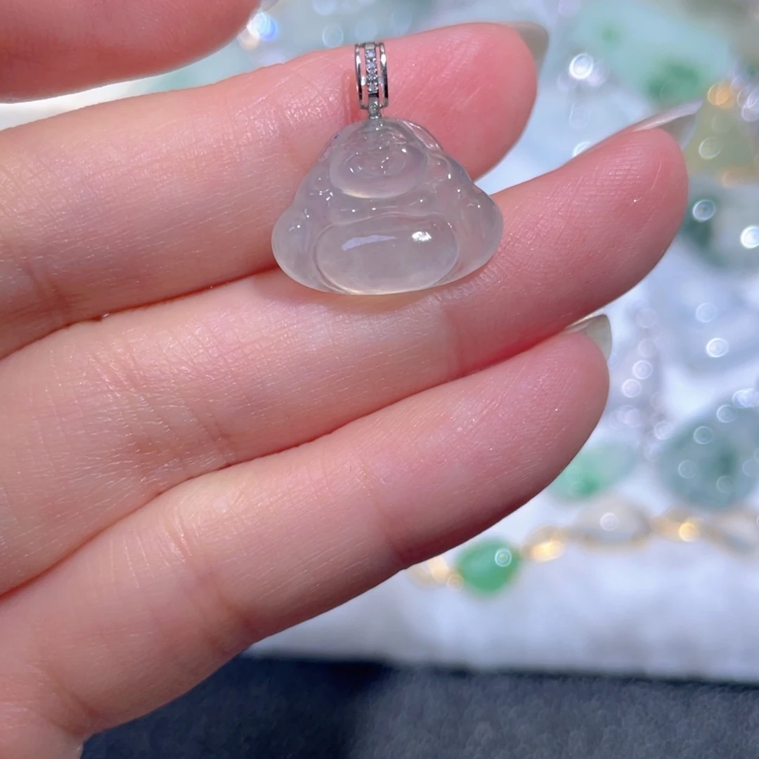 翡翠18K金镶嵌颈饰翡翠