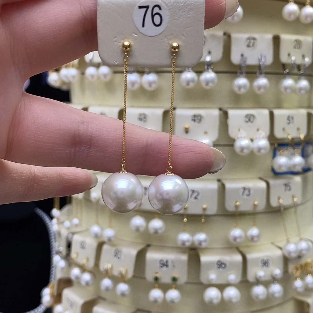 耳饰18K金镶嵌淡水珍珠