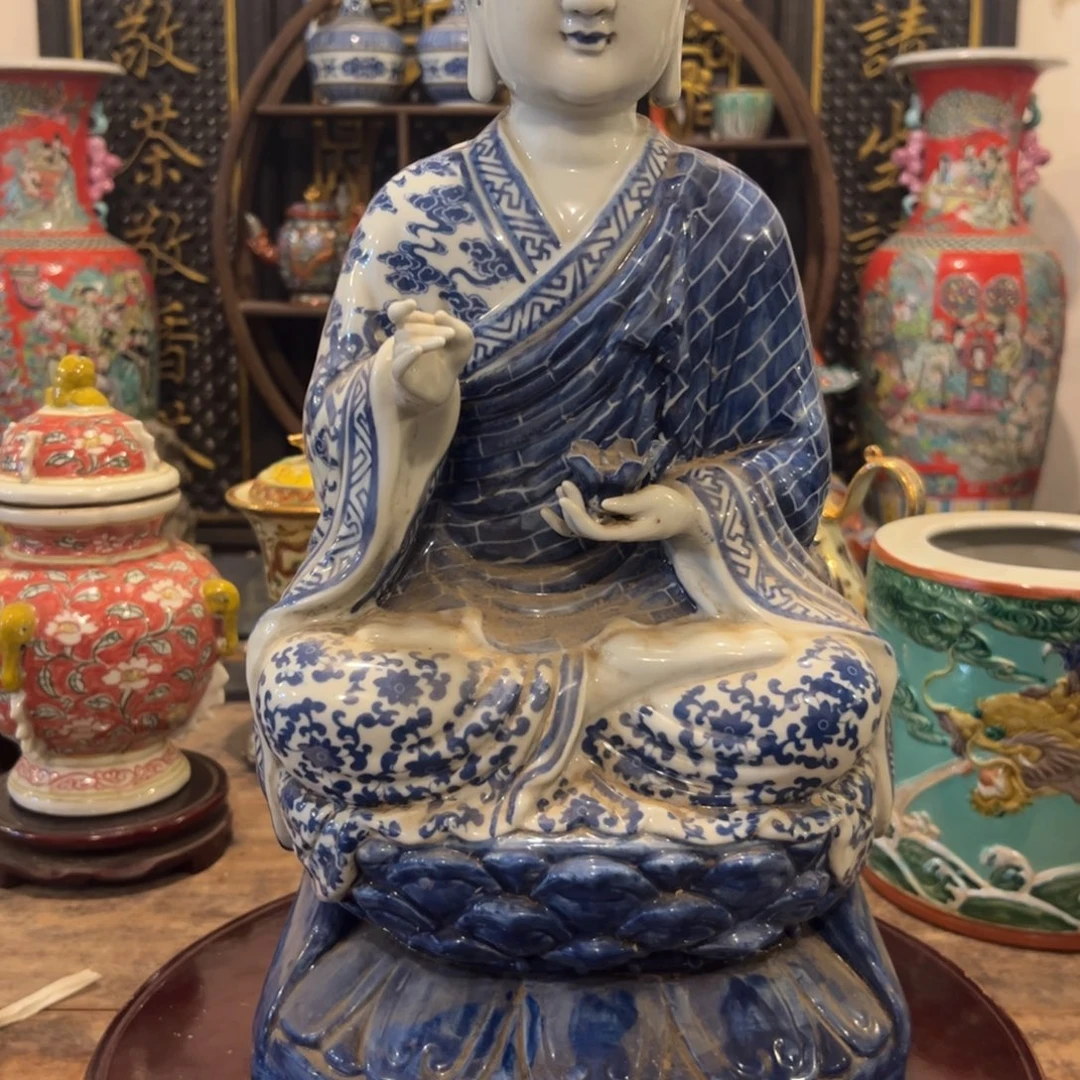 悟***中摆件青花佛像极具收藏