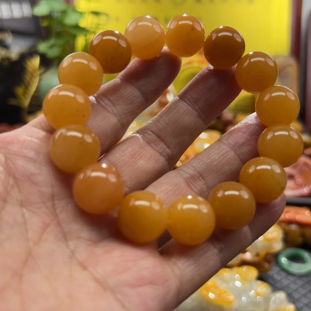 颈饰未镶嵌石英质玉