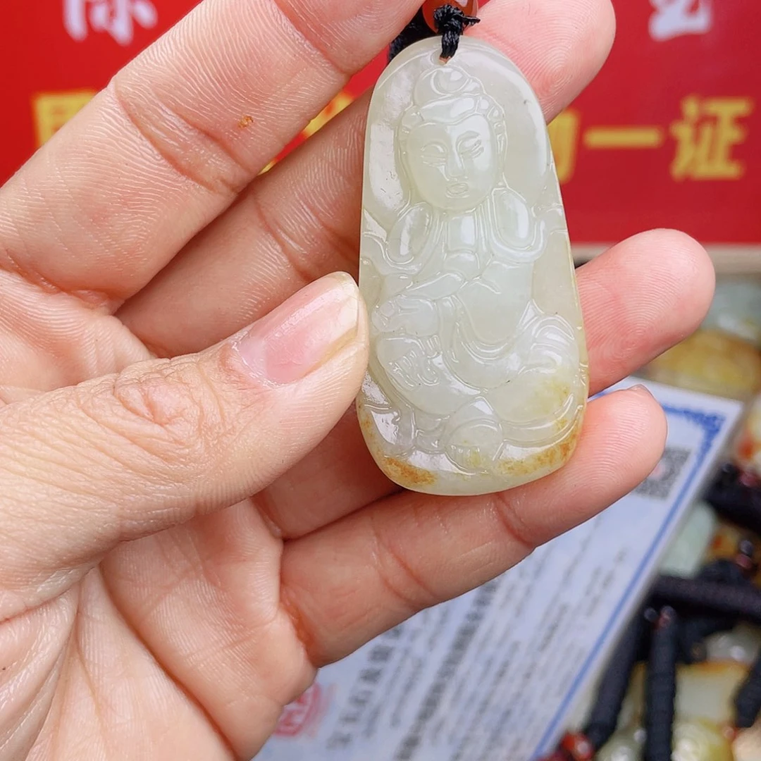 和田玉颈饰未镶嵌