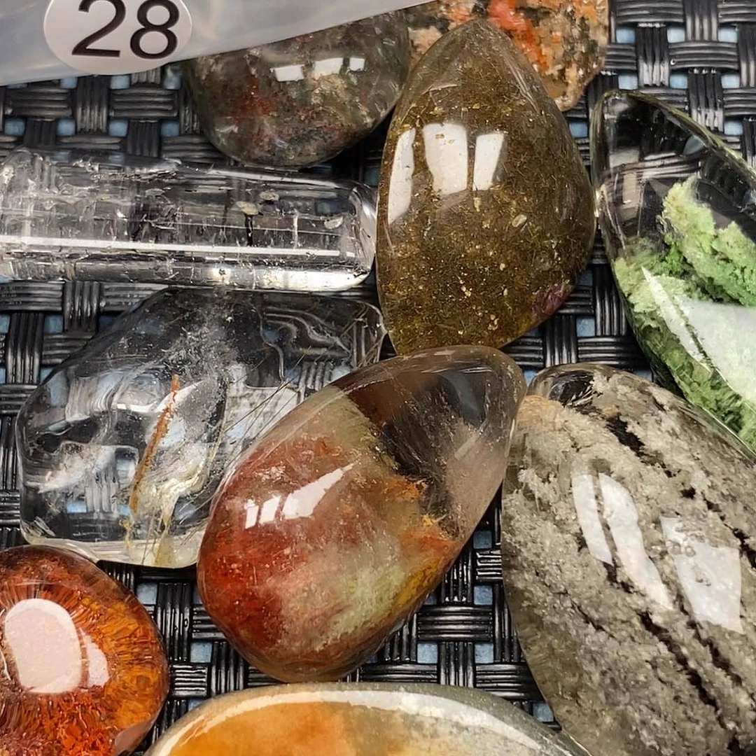 卜***名未镶嵌吊坠(不含链)水晶