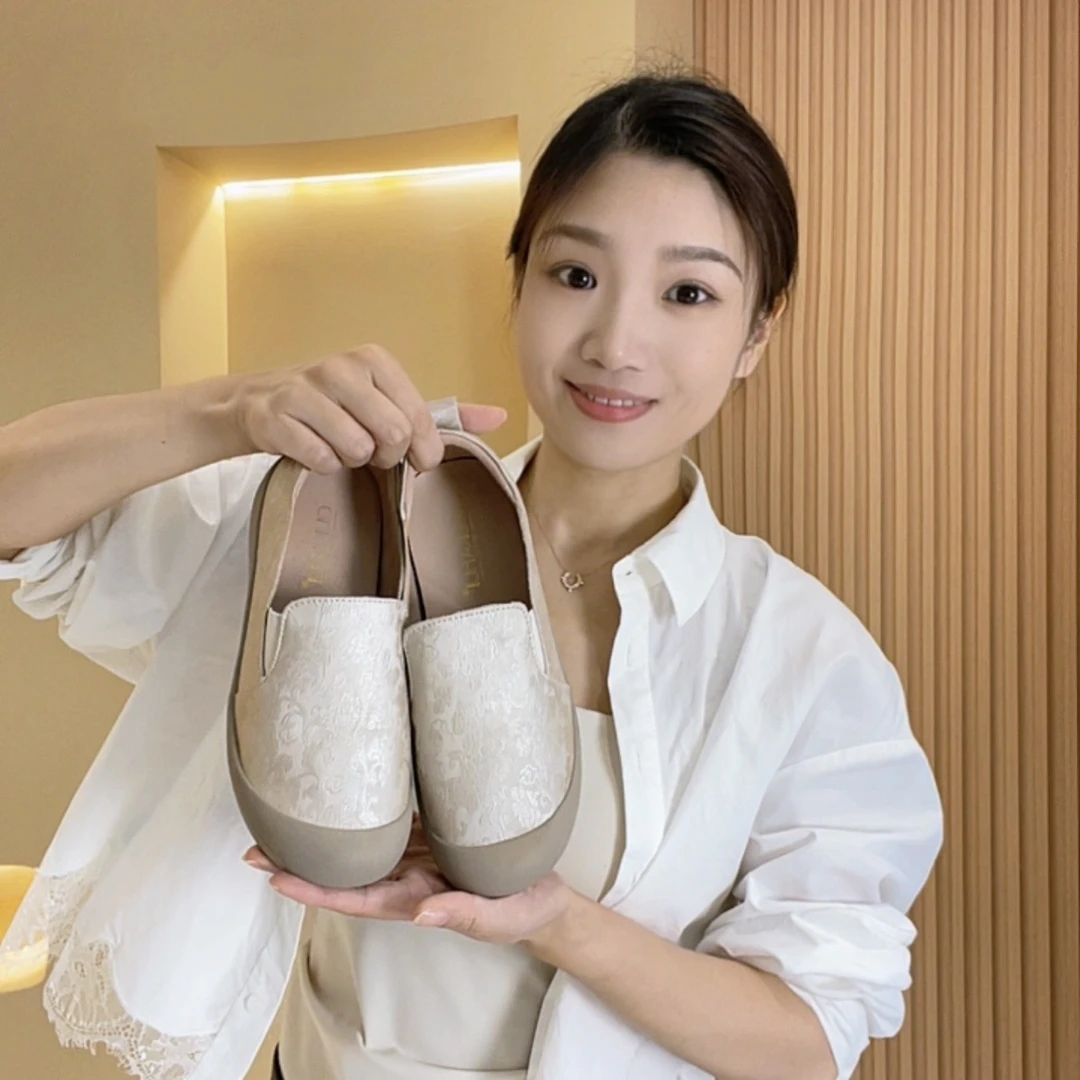9288新款中老年软底软面妈妈鞋一脚蹬圆头厚底单鞋百搭白配女鞋