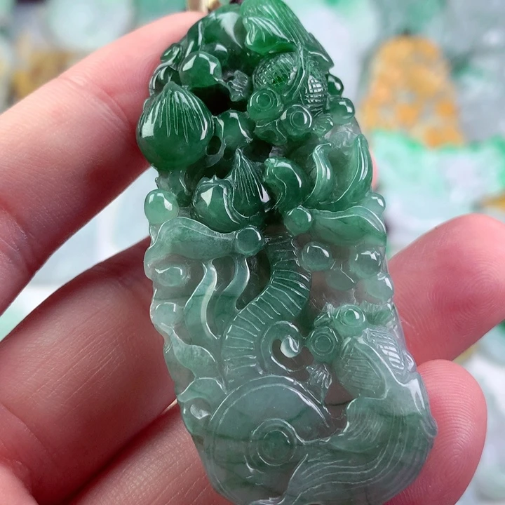 吊坠(不含链)未镶嵌翡翠
