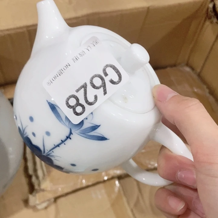 茶具微瑕，介意勿拍
