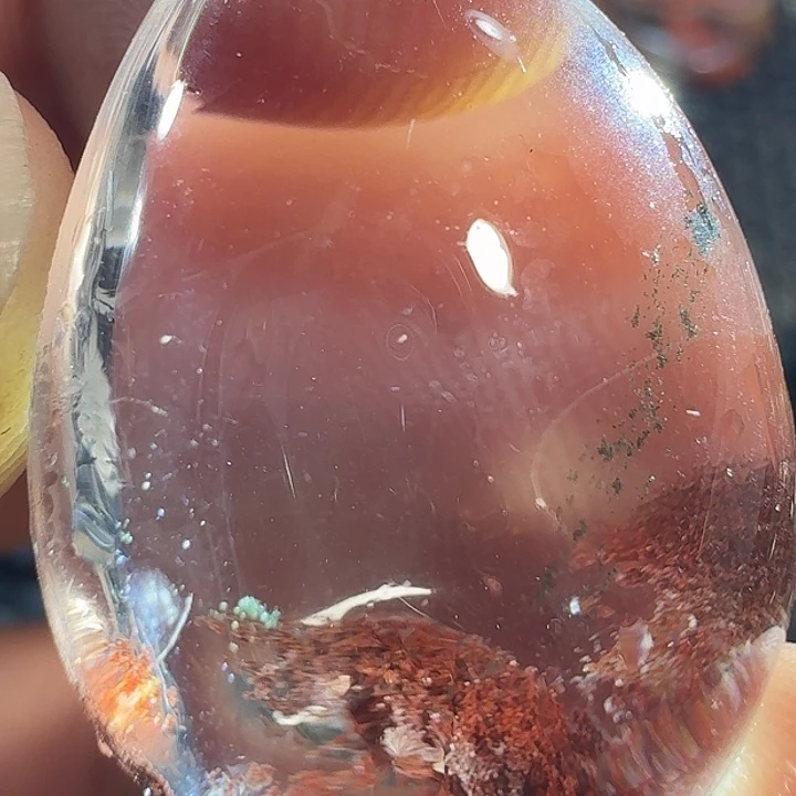 随***安发晶未镶嵌颈饰我