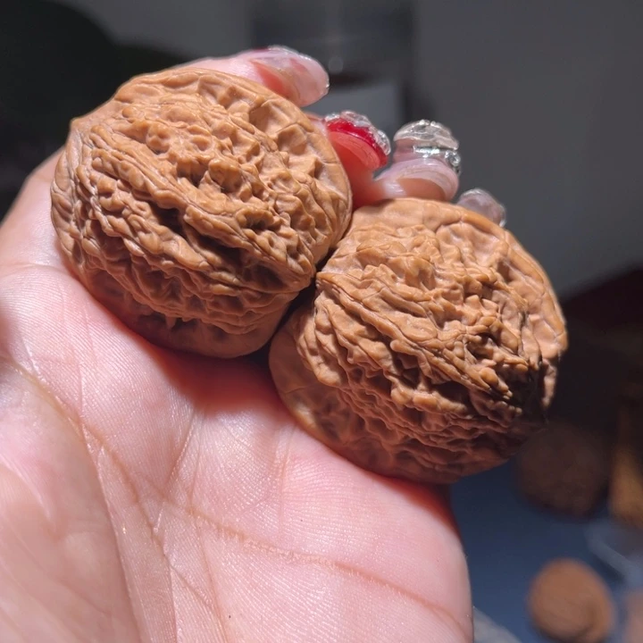 桃核吊坠                38