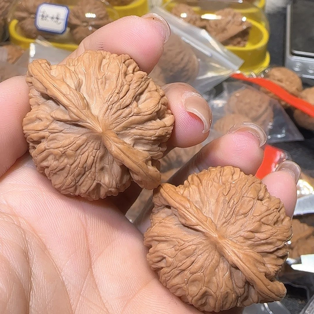 文玩核桃吊坠睡****羊43赵闷