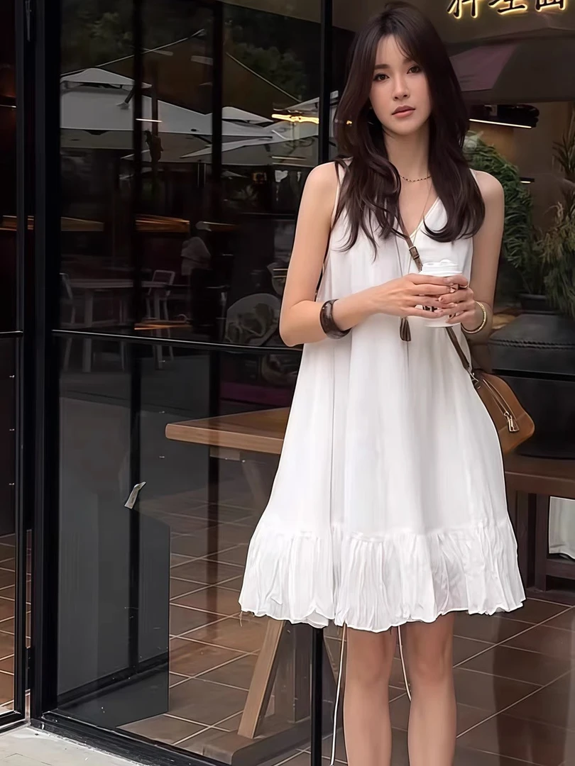 夏季新款白色宽松大摆荷叶边吊带短裙度假风小个子无袖背心连衣裙