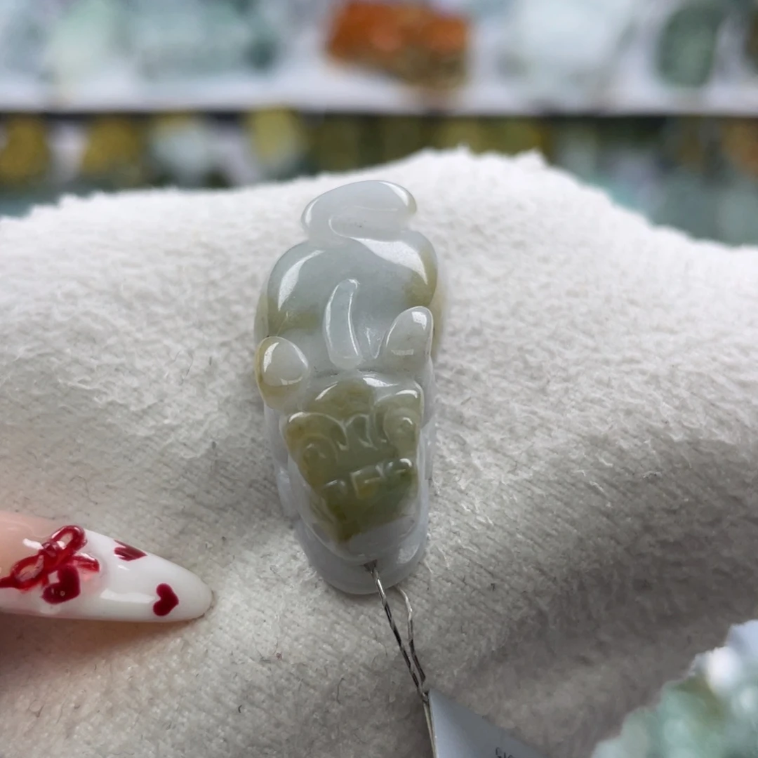 颈饰未镶嵌翡翠貔貅11