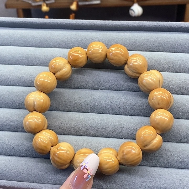 雯****猴头核桃手串屁桃素圈