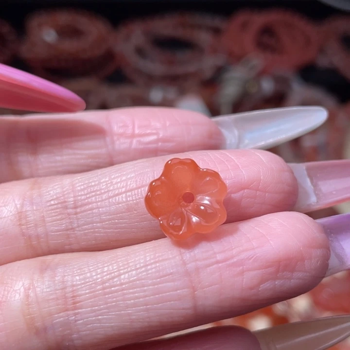 南红玛瑙冰飘配饰碗花未镶嵌2312